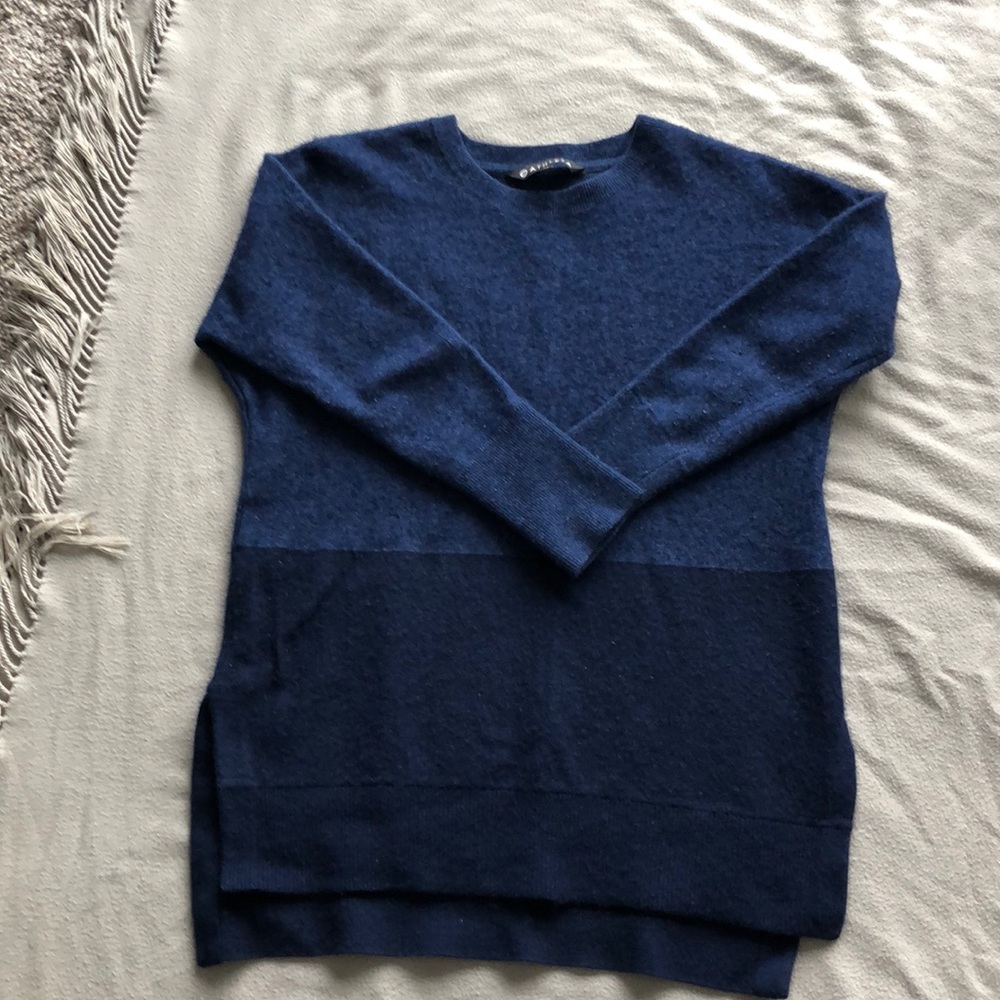 Athleta sweater